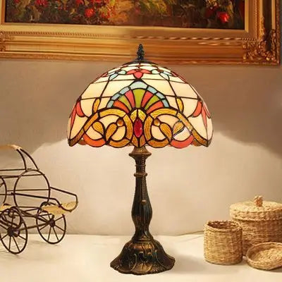 Elegant Tiffany Style Desk Lamp