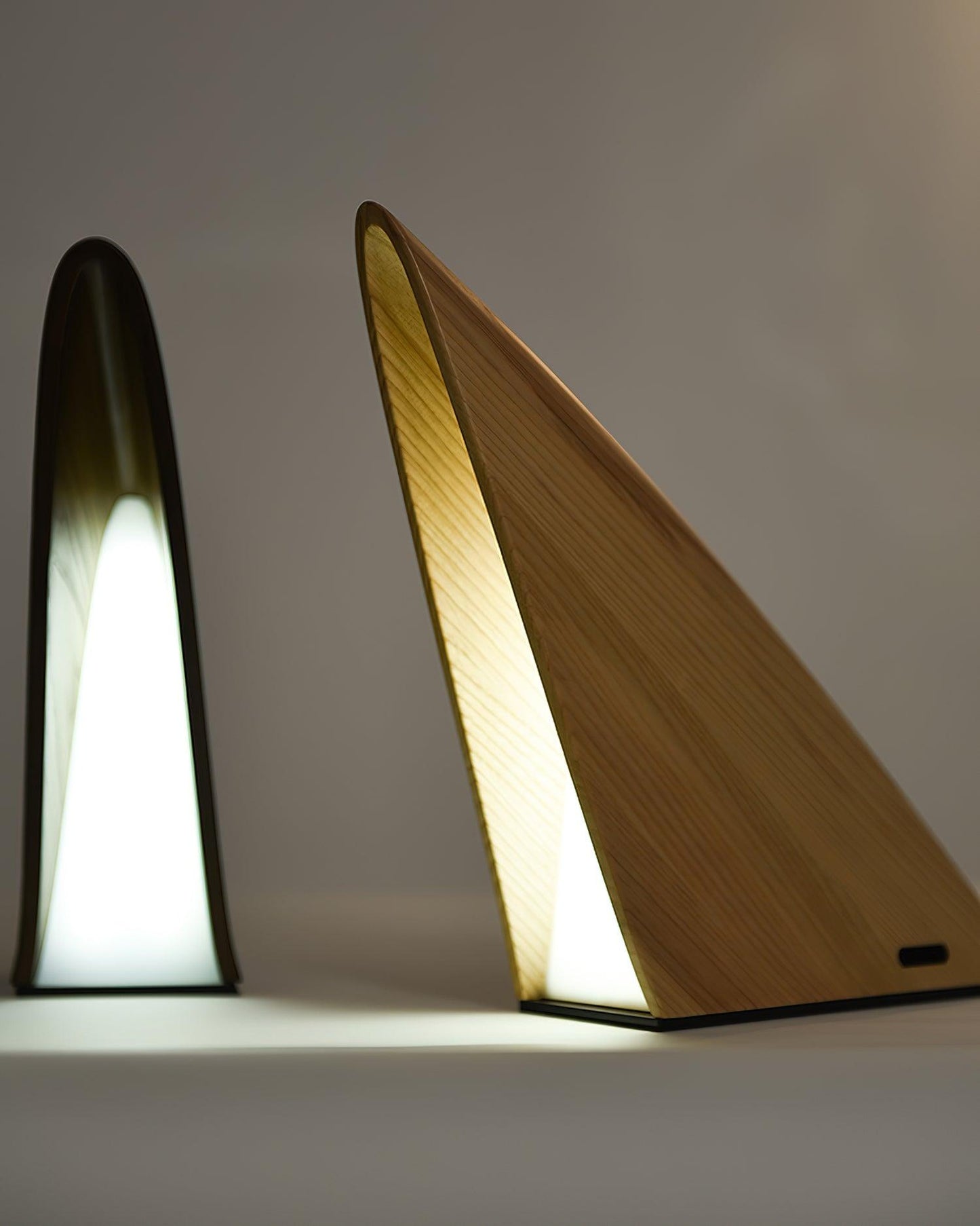 Slim Corner Desk Lamp
