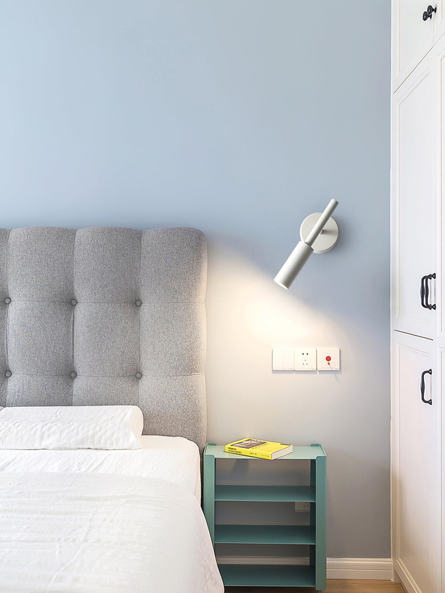 Slim Modern Wall Lamp