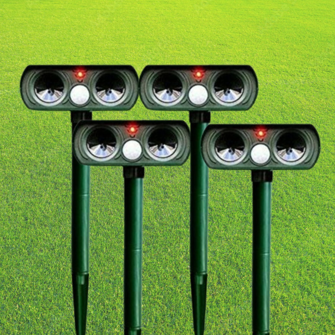 Outdoor Solar Powered Animal Repellent Motion Sensor