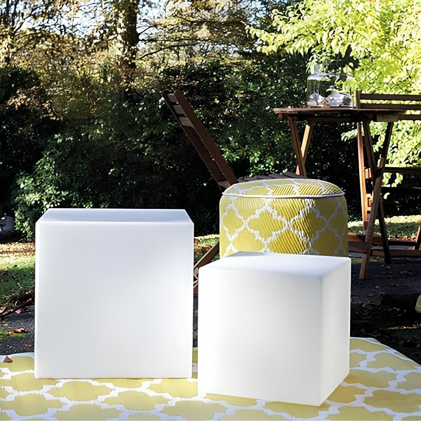 Modern Cubic Outdoor Lamp