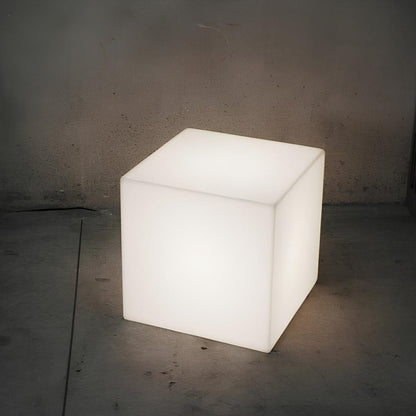 Modern Cubic Outdoor Lamp