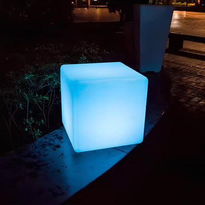 Modern Cubic Outdoor Lamp