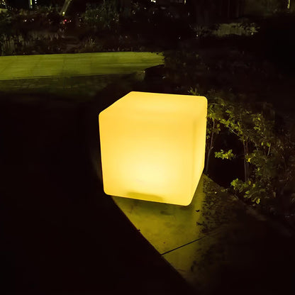 Modern Cubic Outdoor Lamp
