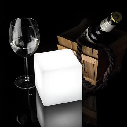 Modern Cubic Outdoor Lamp