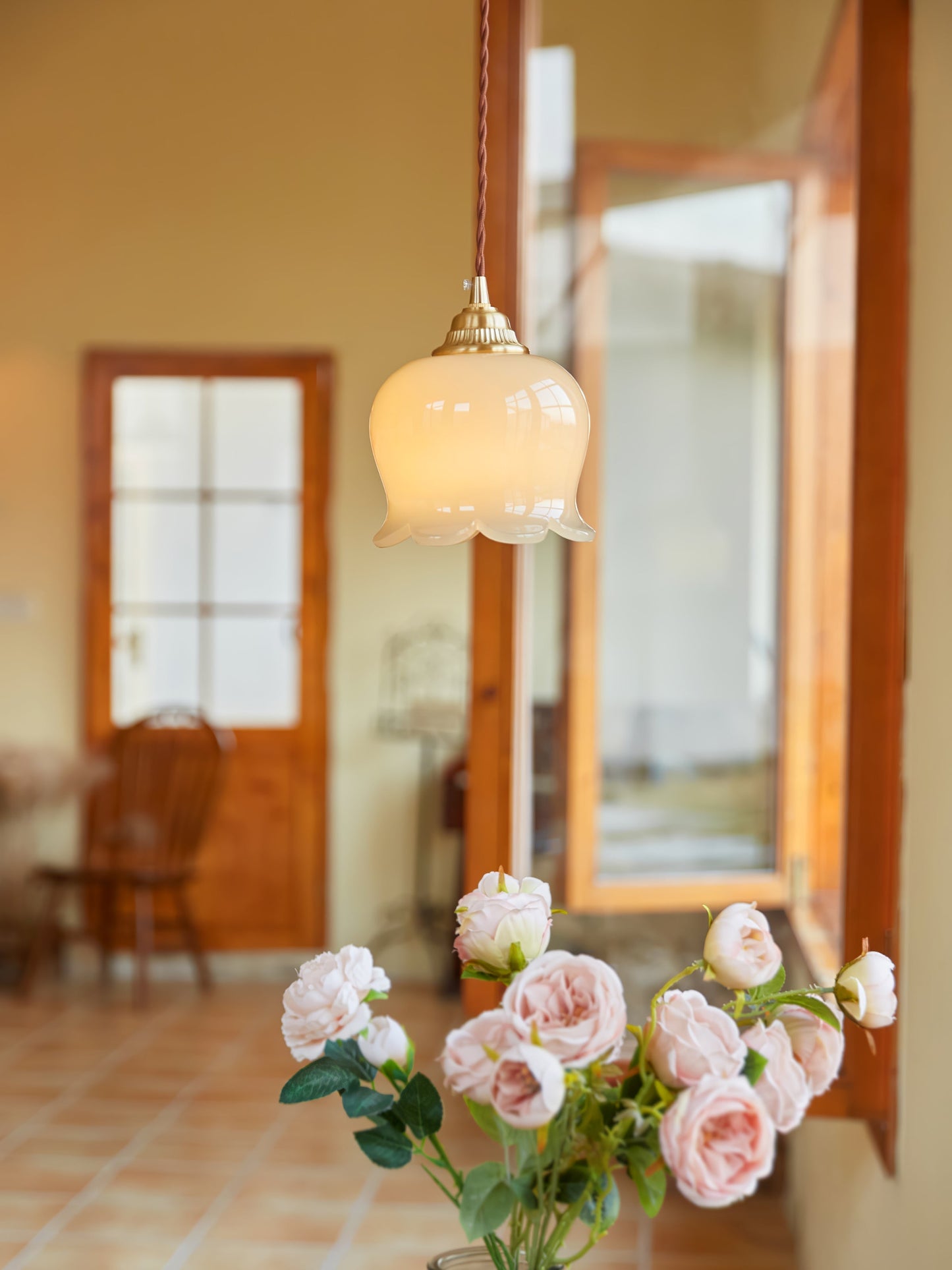 Rustic Floral Hanging Drop Lamp