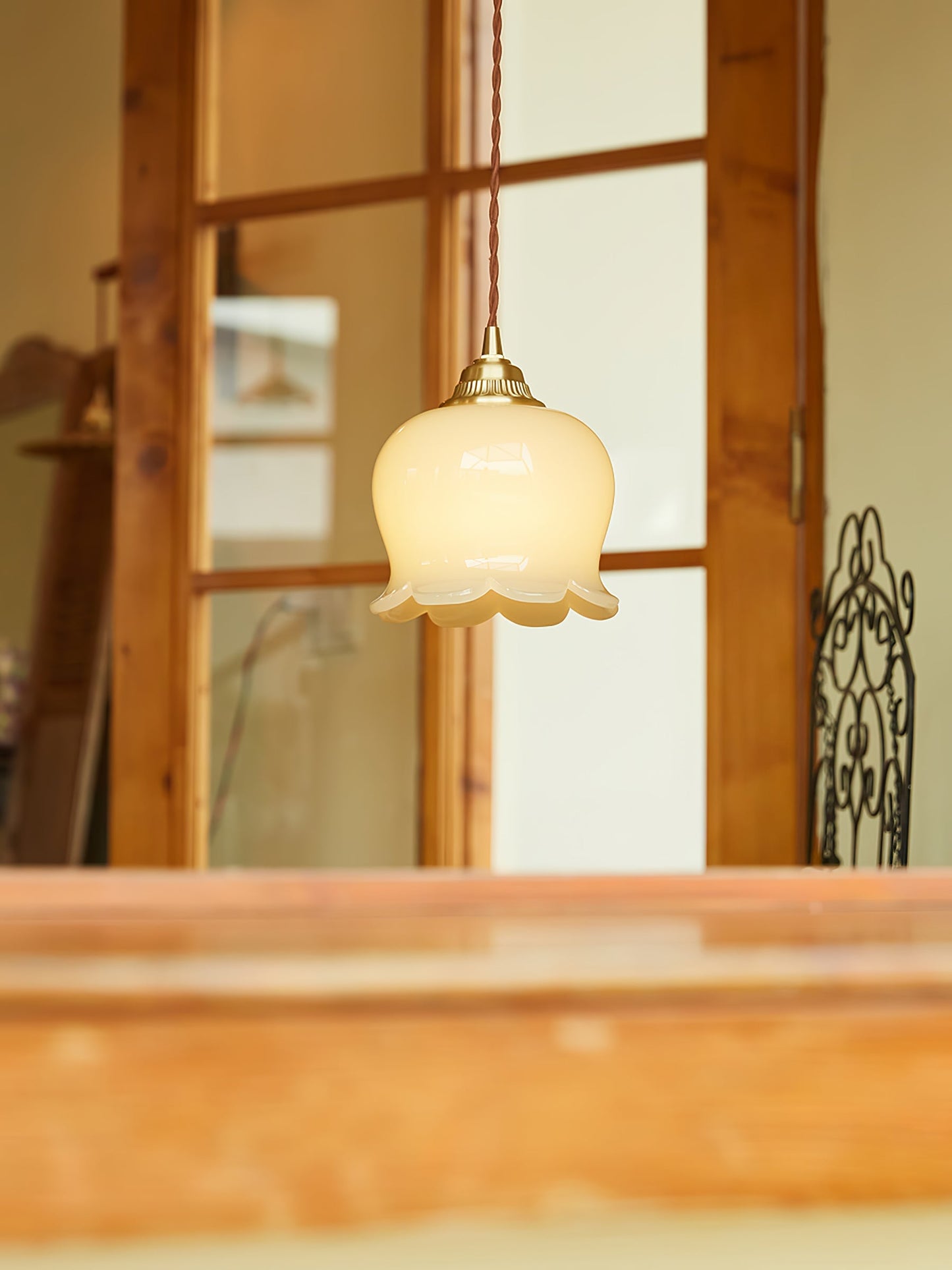 Rustic Floral Hanging Drop Lamp