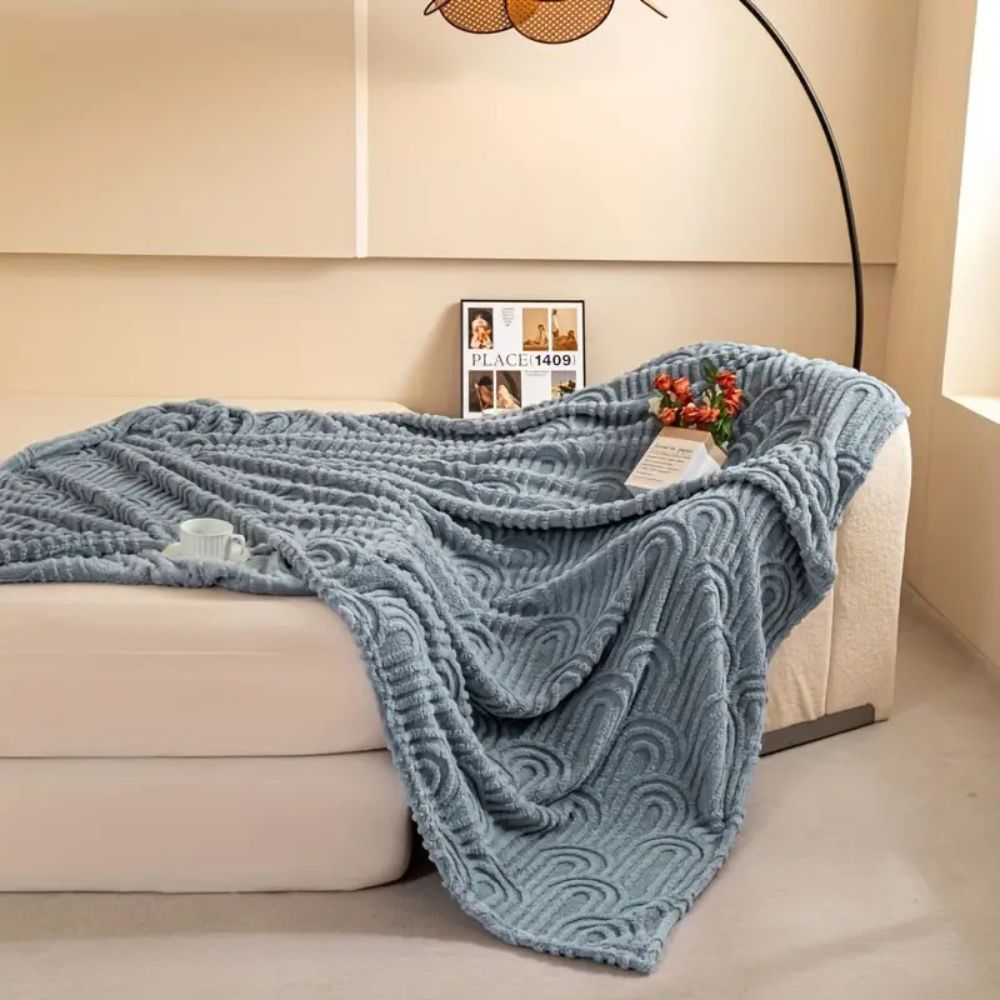 Soft Microfiber Throw Blanket with Textured Design