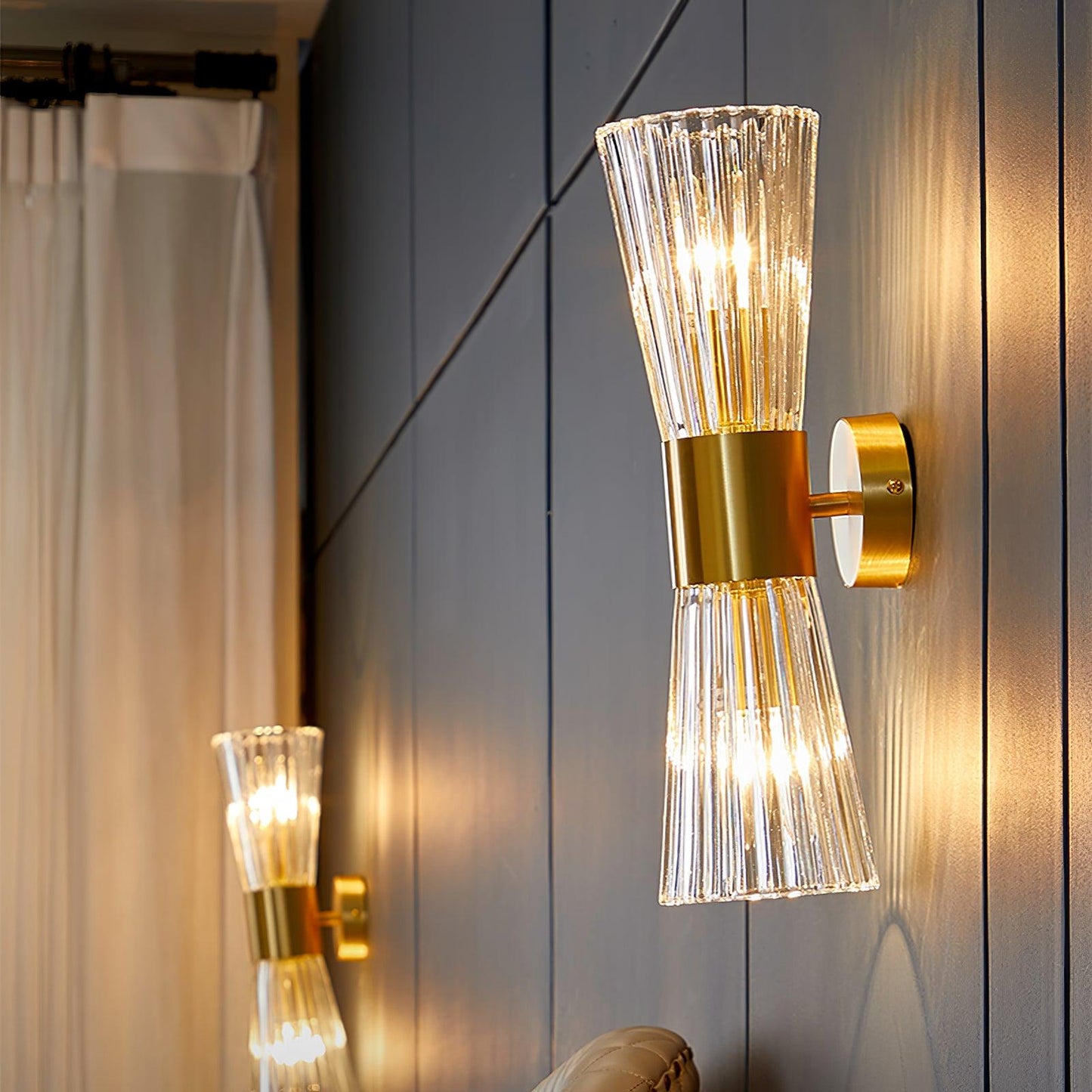Modern Slim Wall Light Lamp