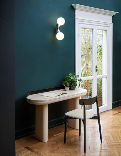Elegant Mounted LED Wall Light