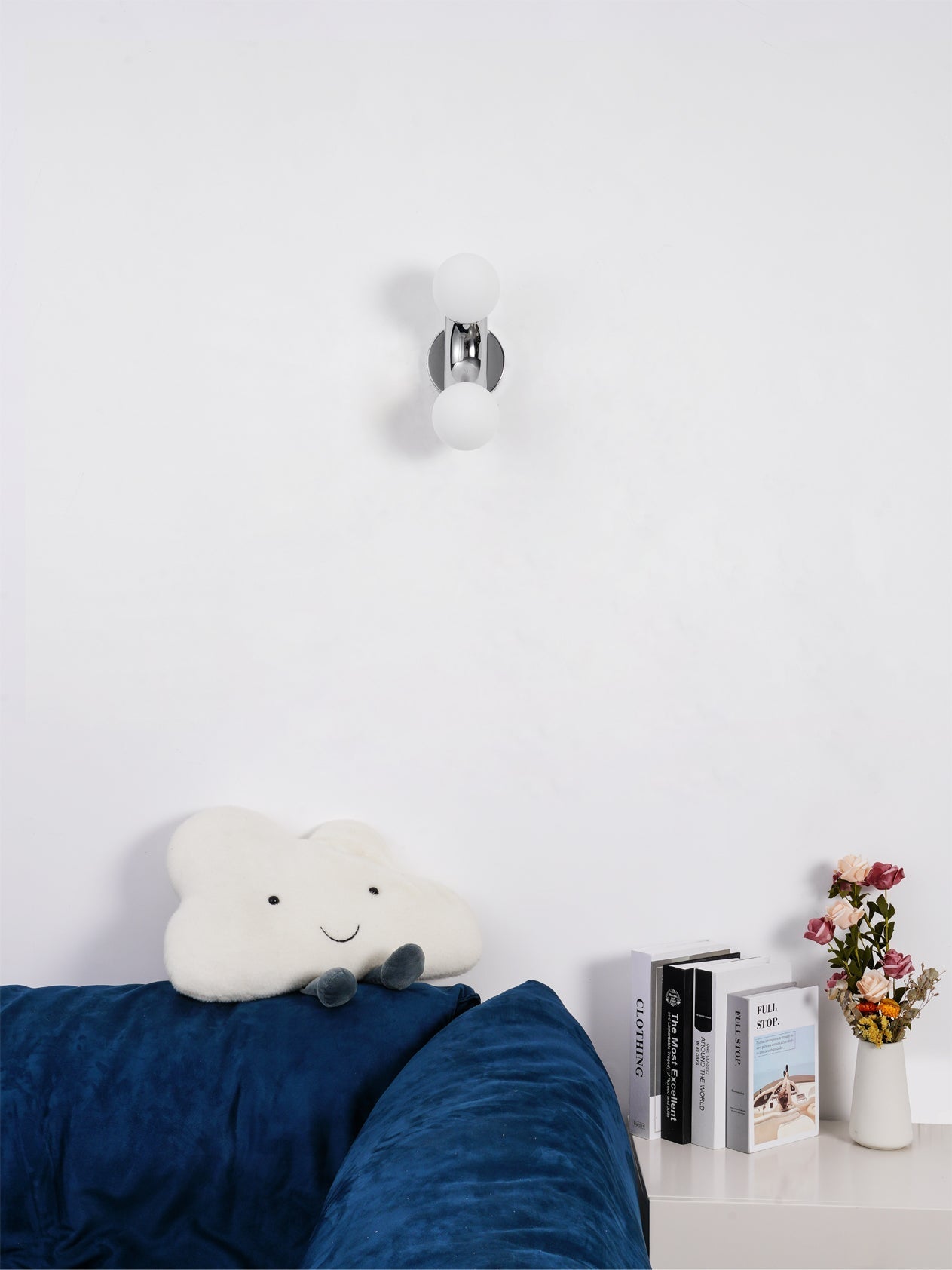 Elegant Mounted LED Wall Light