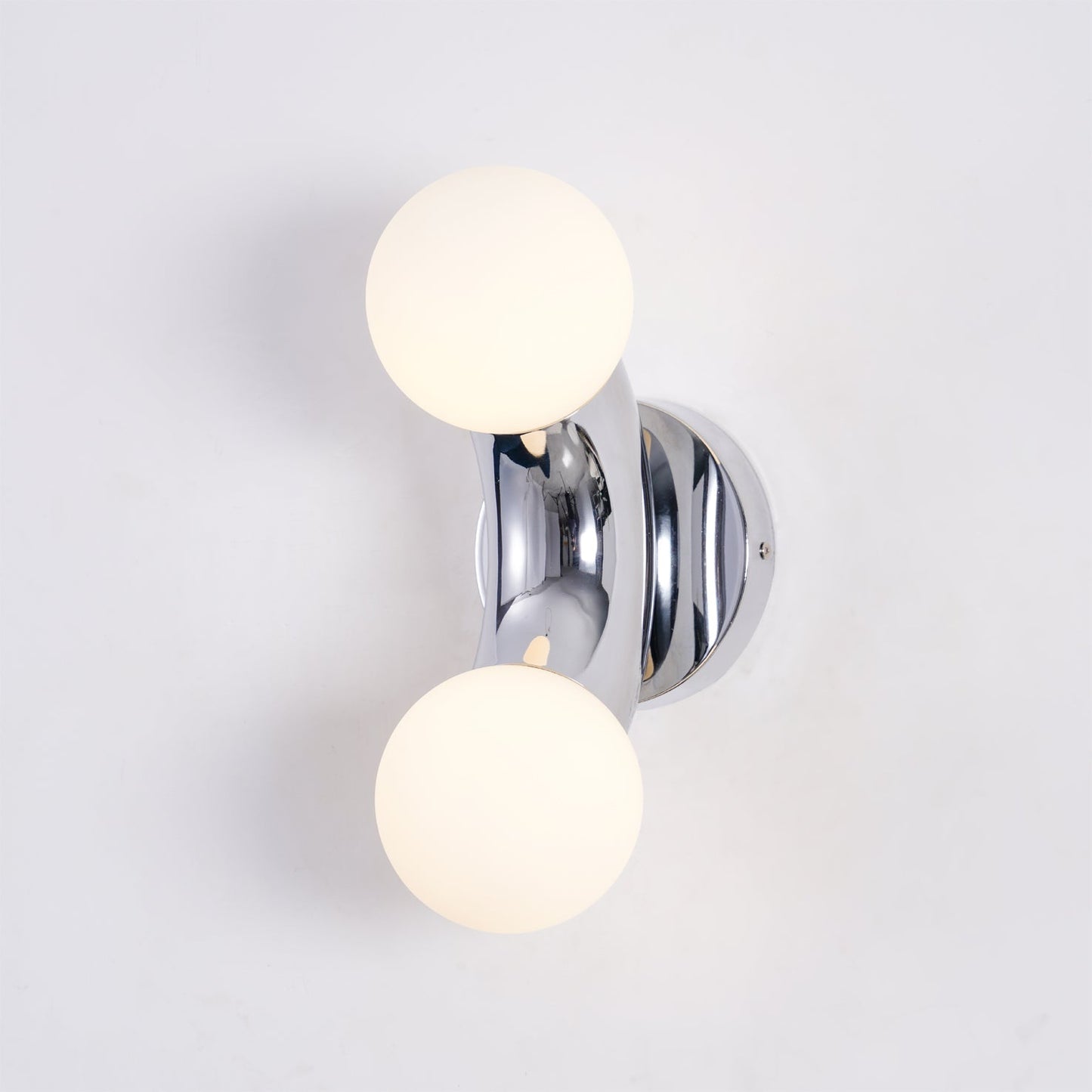 Elegant Mounted LED Wall Light