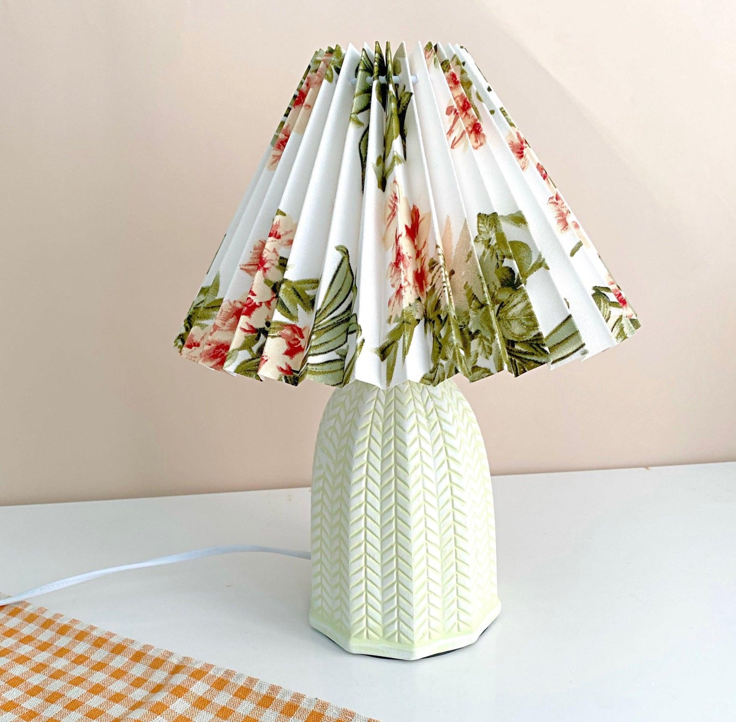Classic Folded Office Table Lamp