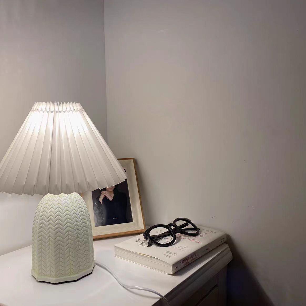 Classic Folded Office Table Lamp