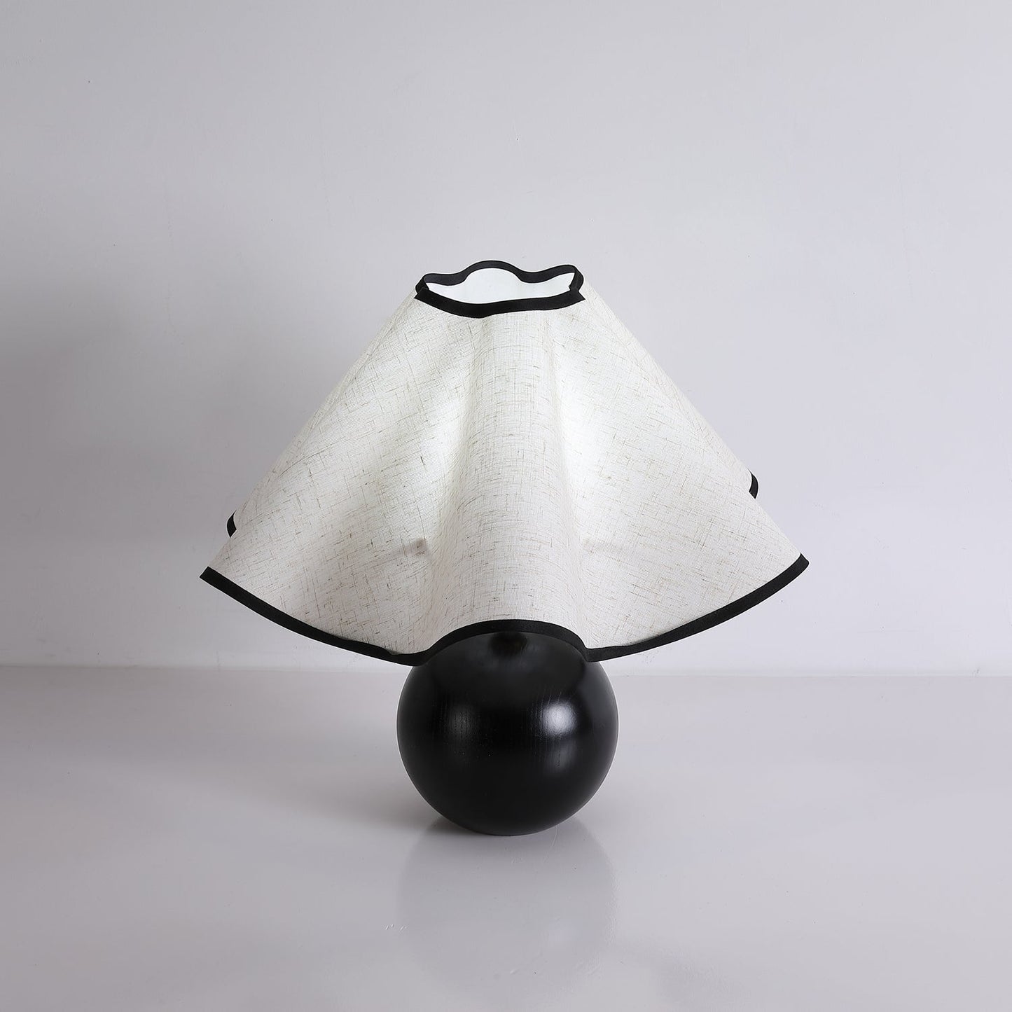 Simple Modern Bedside Table Lamp