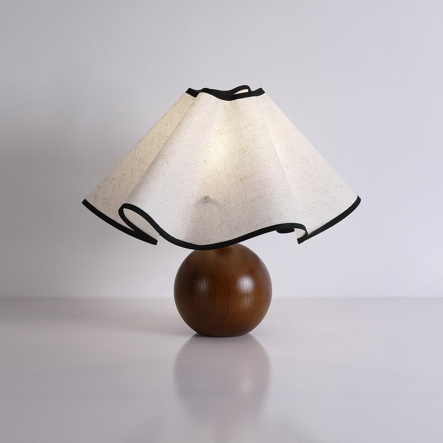 Simple Modern Bedside Table Lamp