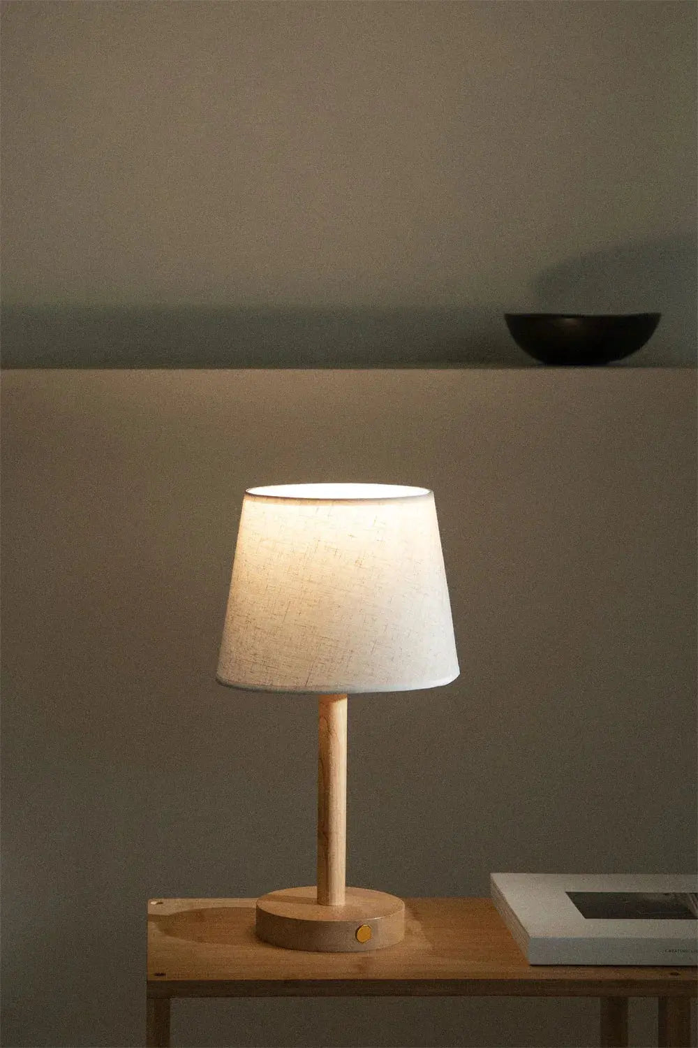 Compact Wireless Wooden Nightlight - Cofik