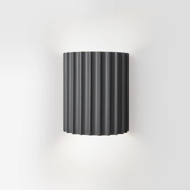 Cozy Resin Wall Lamp for Warm Lighting