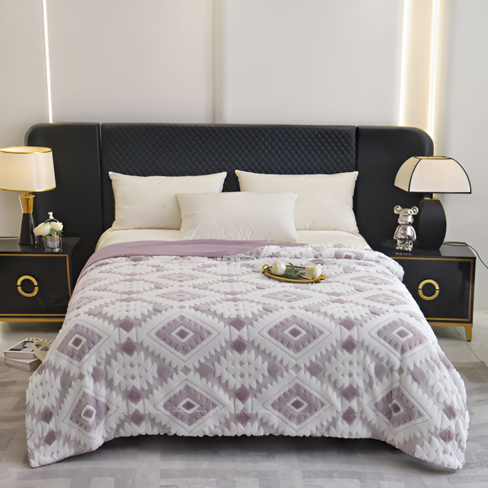 Cozy Plush Throw Blanket - Soft Machine Wash Blanket