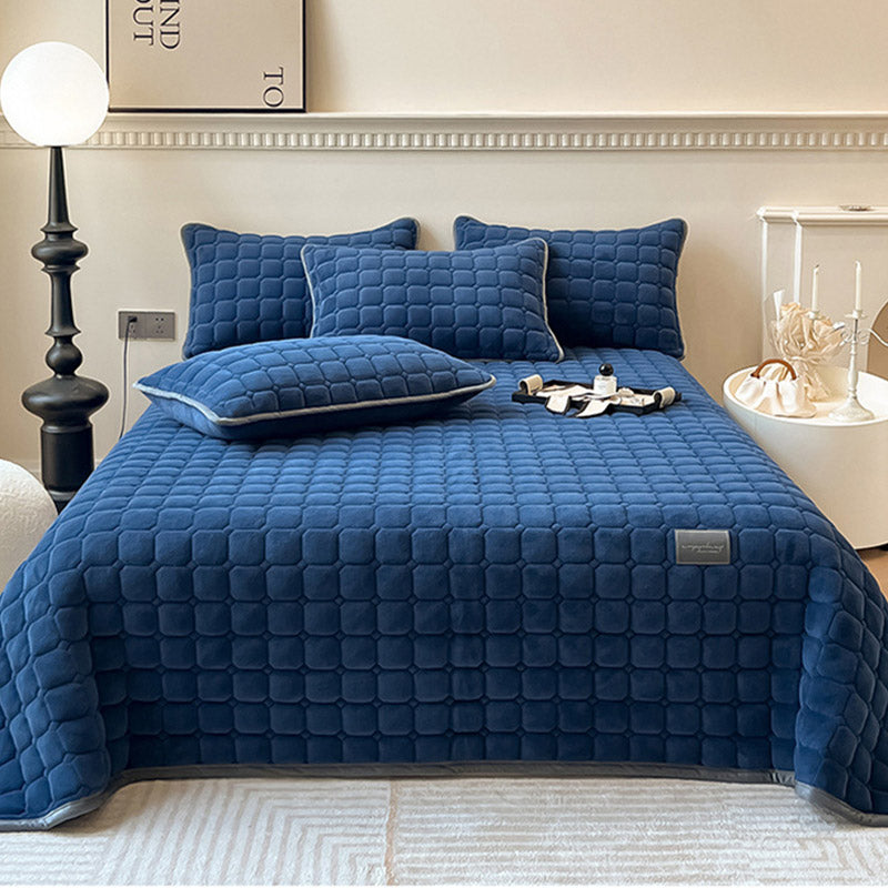 Plush Microfiber Bed Cover