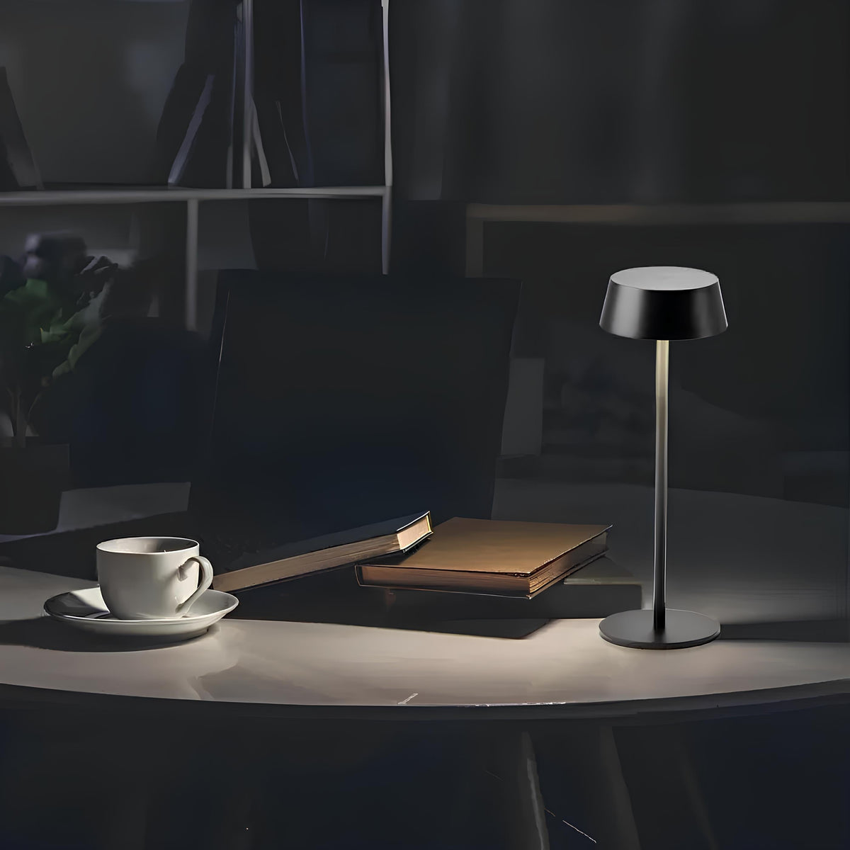 Stylish Contemporary Desk Light
