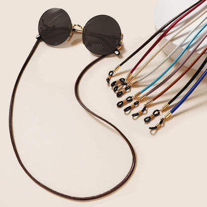 Adjustable Eyewear Retainer
