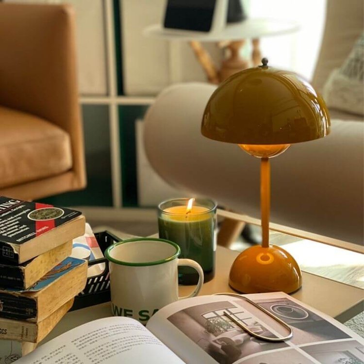Stylish Desk Lamp Mushroom Shape