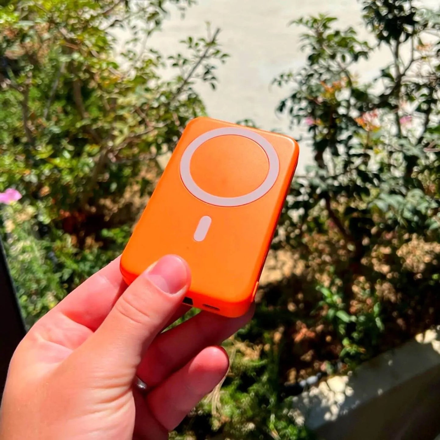 Portable Magnetic Wireless Phone Charger
