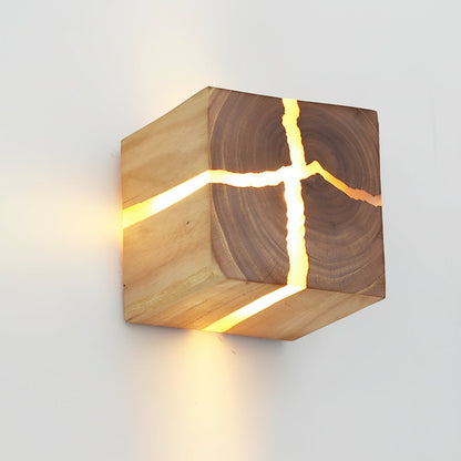 Rustic Wooden Wall Light – Natural Textured LED Sconce