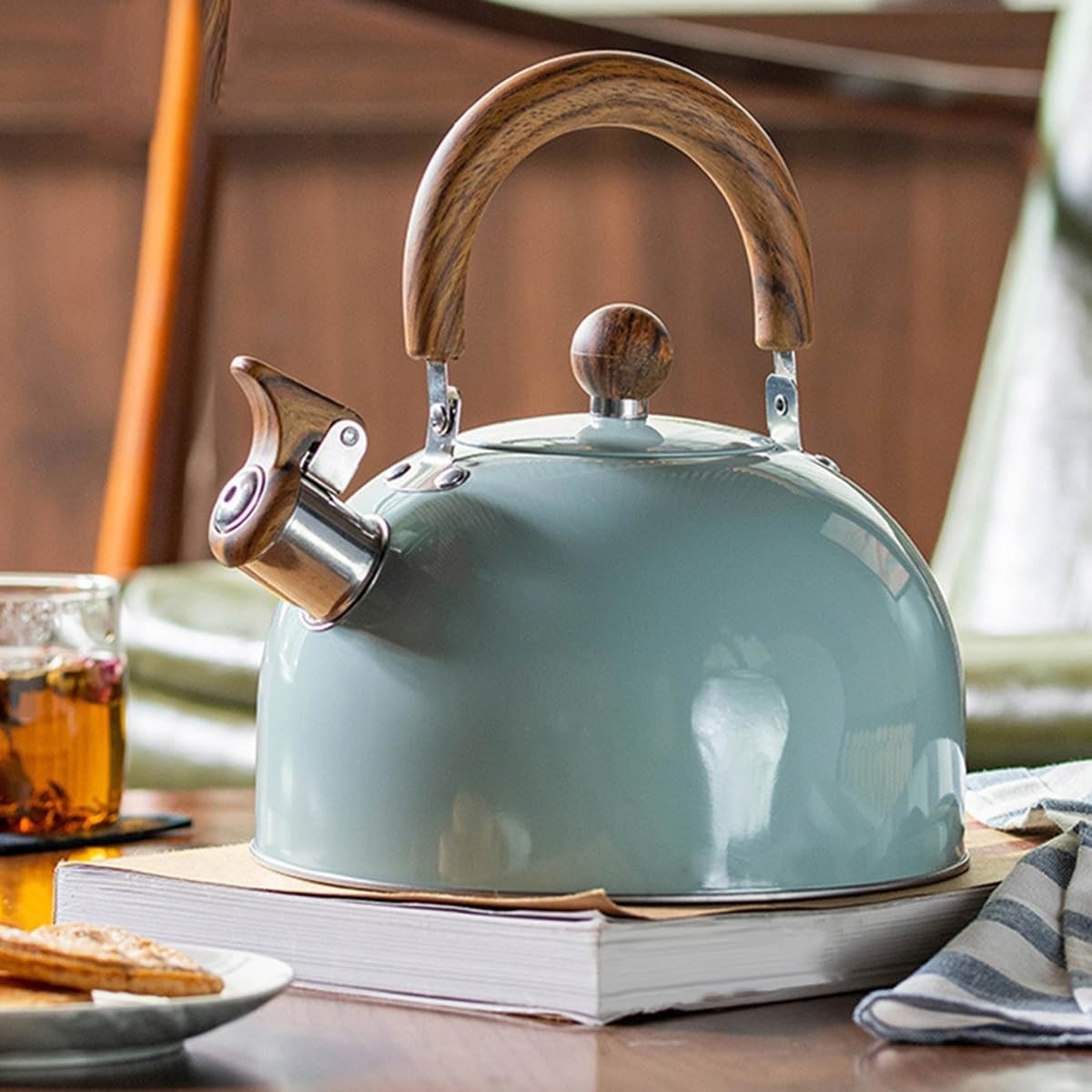 Premium Stainless Steel Whistling Kettle - Big Capacity