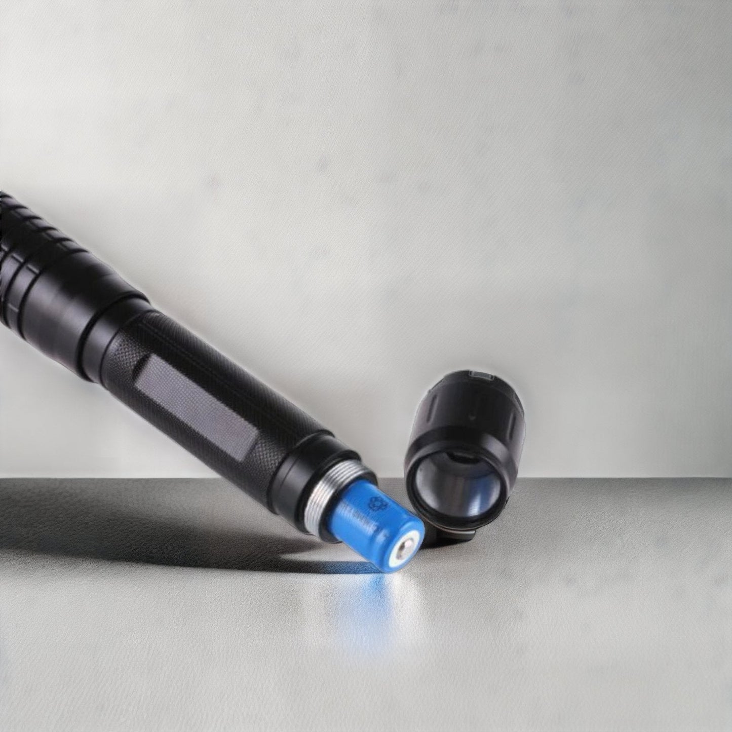Powerful Green Beam Tactical LED Flashlight