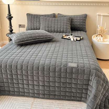 Plush Microfiber Bed Cover - Cofik