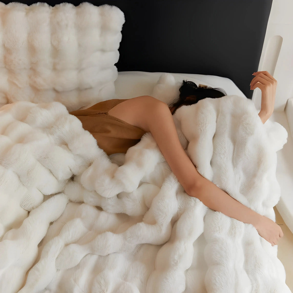 Soft Plush Throw Blanket for Cozy Comfort