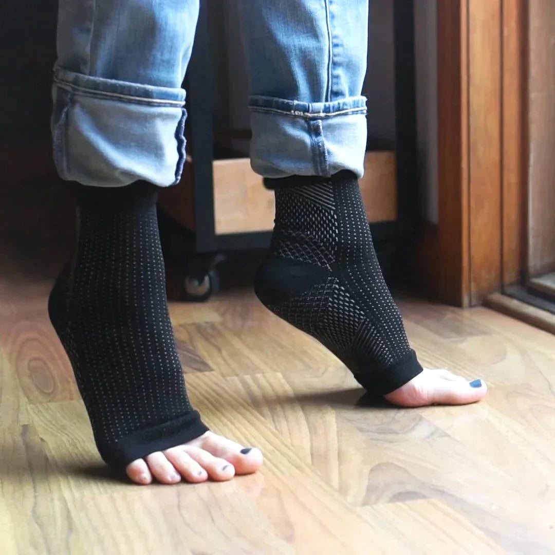 Pain Relief Compression Socks for Foot Comfort