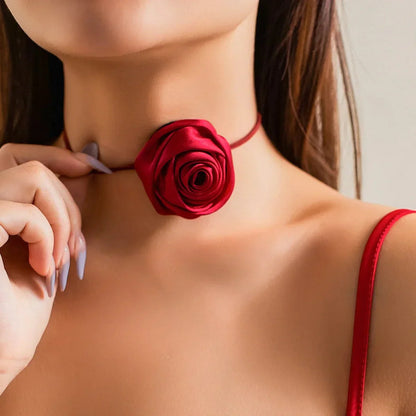 Elegant Pink Flower Choker Necklace