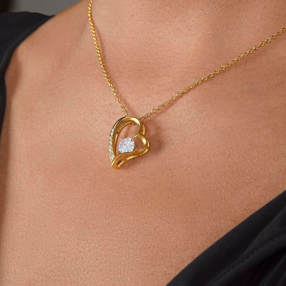 Romantic Rose Gift Box with Heart Necklace Set