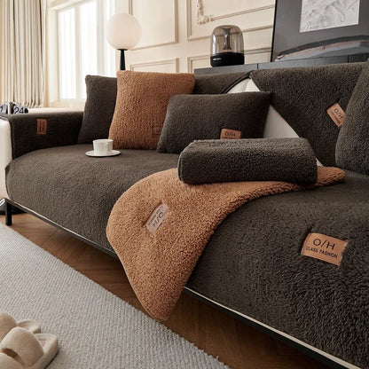 COUCHCLOUD – Plush Sofa Cover Made of Polyester Fiber for Warmth and Protection