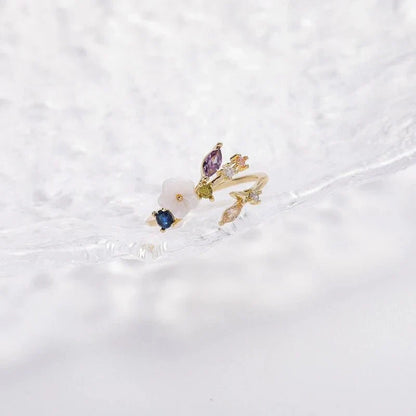 Elegant Flower Gemstone Leaf Ring