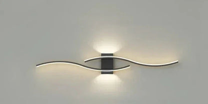 Sleek LED Wall Lamp – Contemporary Wave Design