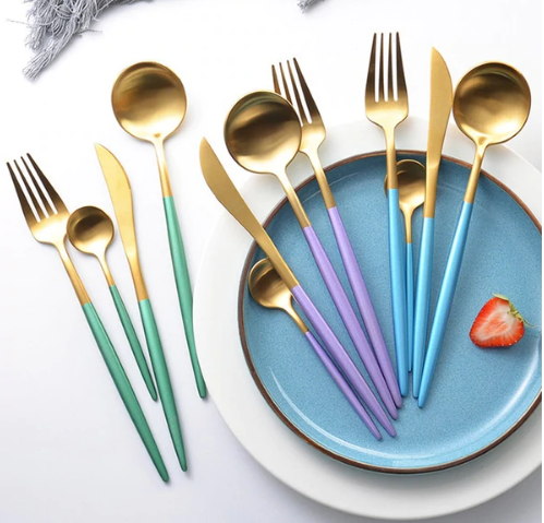 Elegant 24-Piece Silverware Flatware Set for Dining