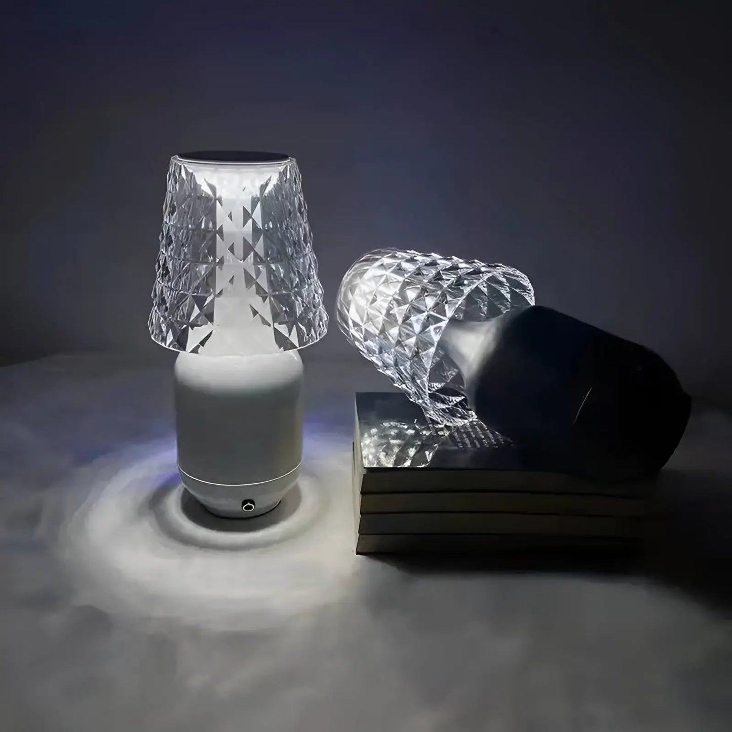 Sleek Wireless Table Light