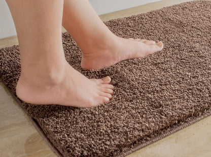 Plush Microfiber Bath Mat with Non-Slip Backing