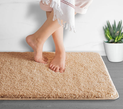 Plush Microfiber Bath Mat with Non-Slip Backing