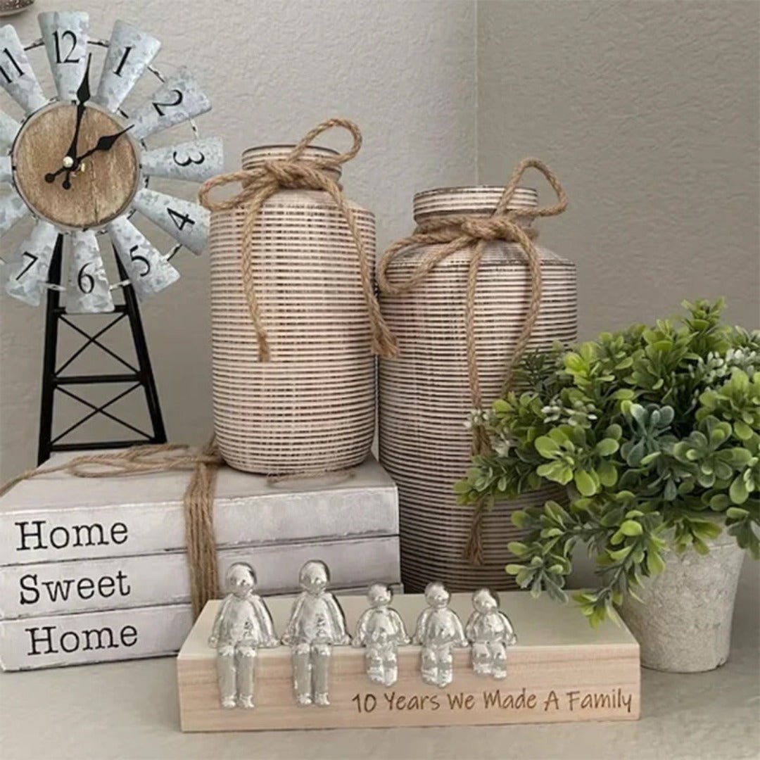 Heartwarming Family Figurine – Love Token Statue