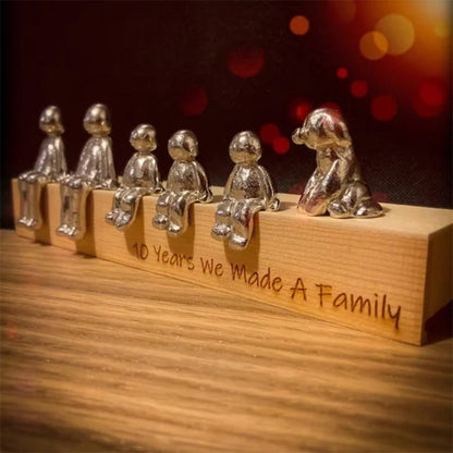 Heartwarming Family Figurine – Love Token Statue
