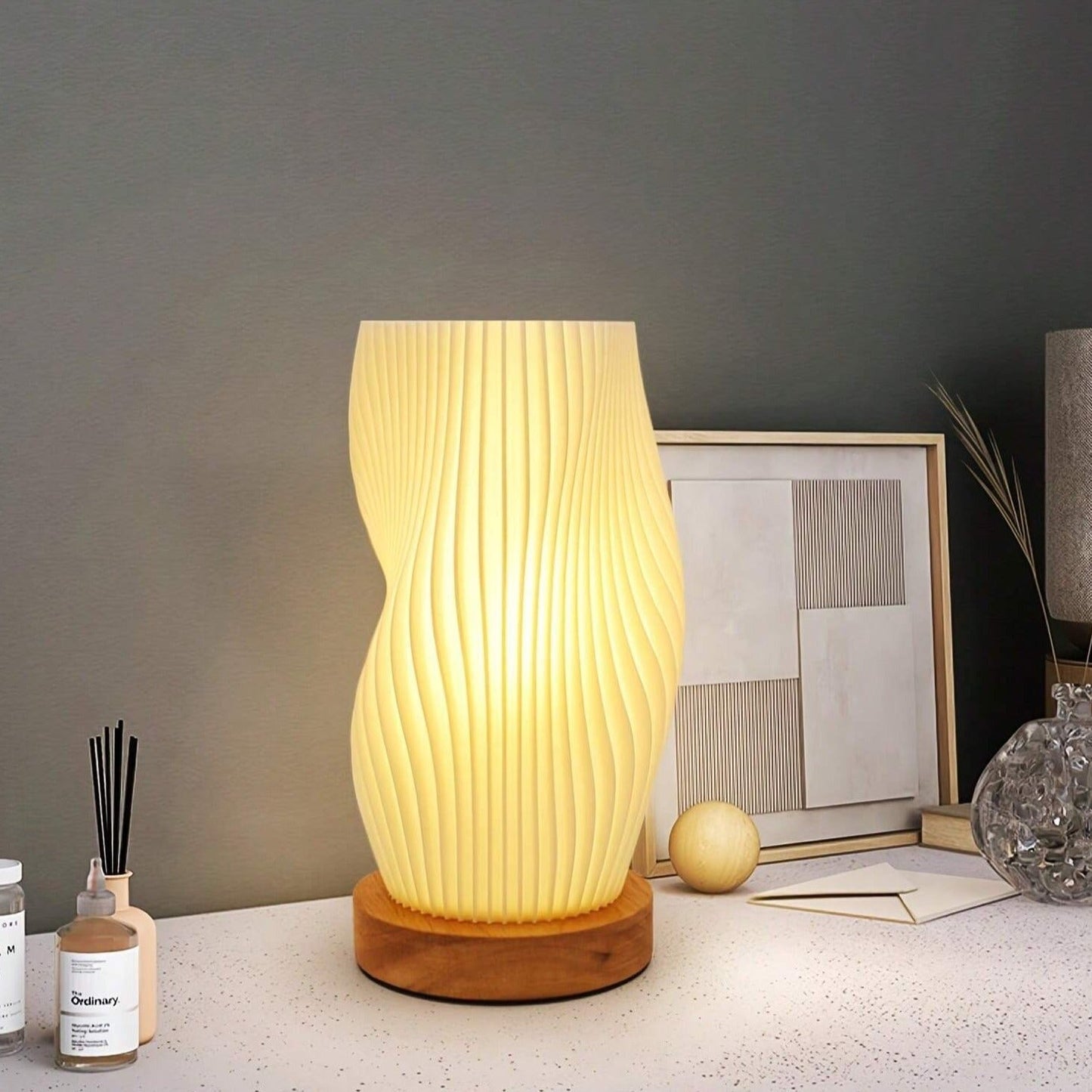 Contemporary USB Dimming Desk Lamp