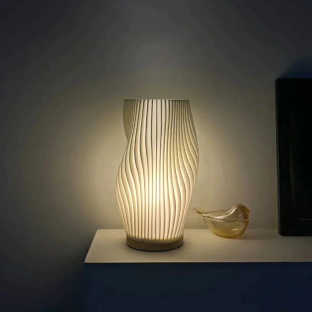 Contemporary USB Dimming Desk Lamp