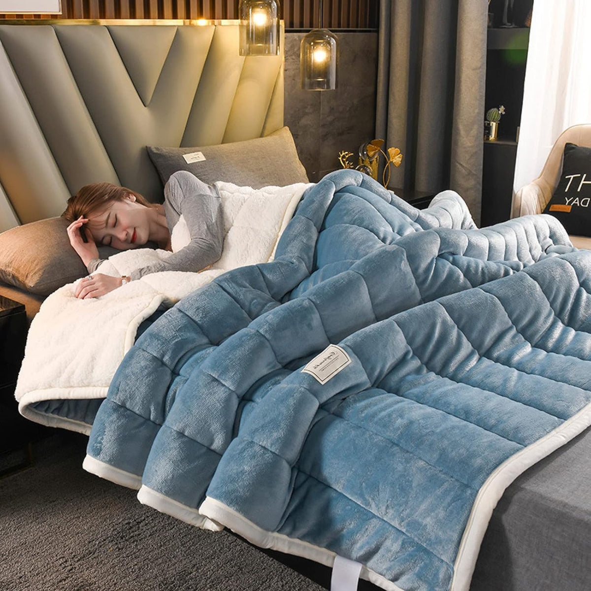 Extra Warm Plush Fleece Blanket, Non-Electric and Machine Washable
