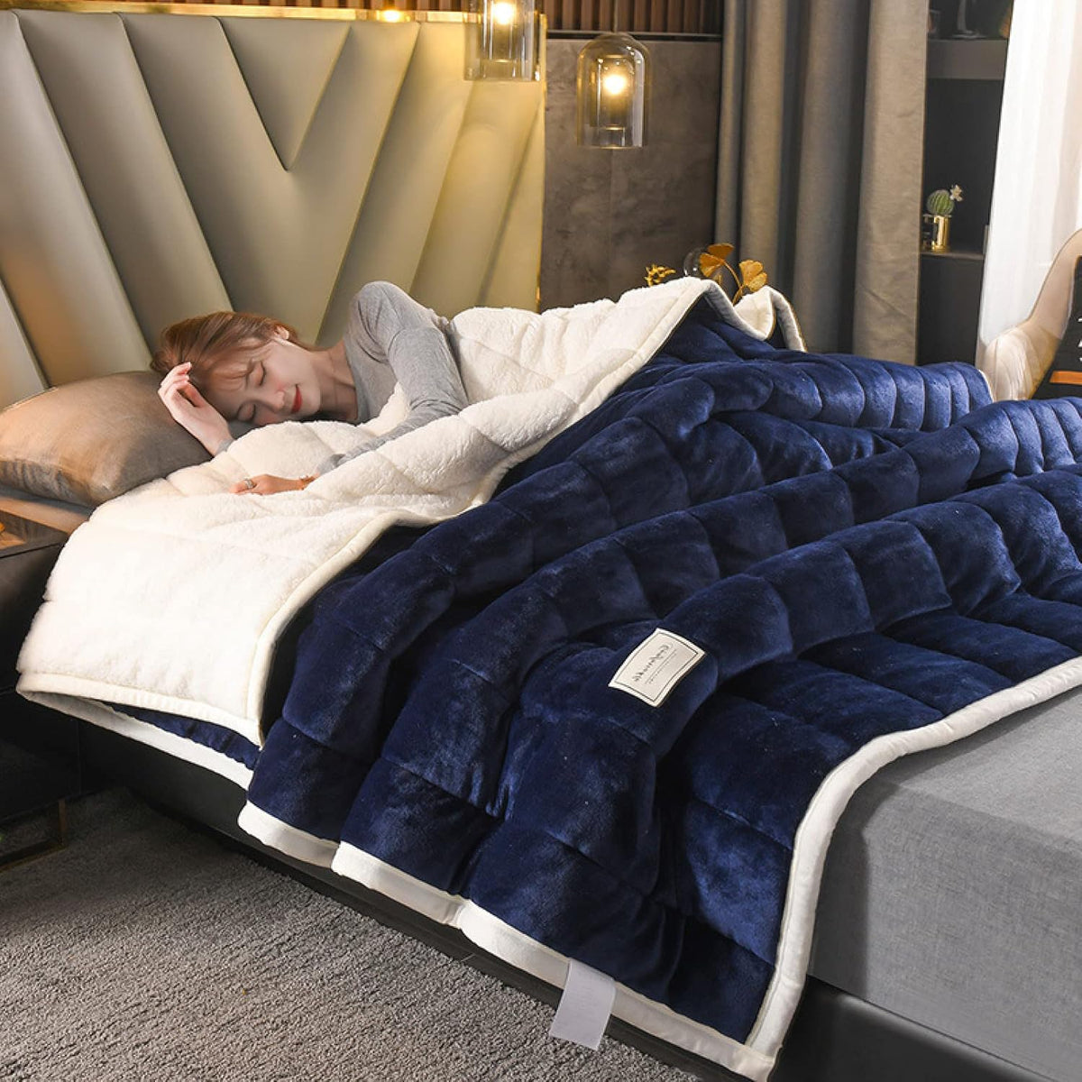 Extra Warm Plush Fleece Blanket, Non-Electric and Machine Washable