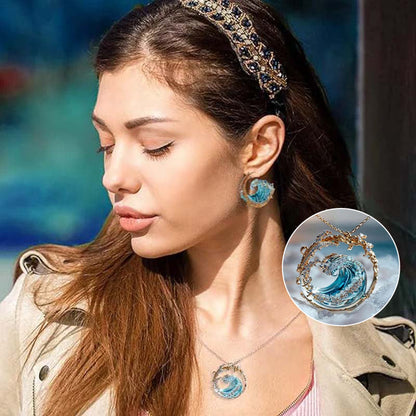 Stylish Ocean Inspired Pendant Necklace